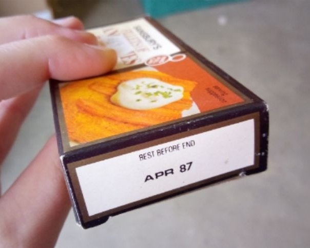 В британский продуктовый банк пожертвовали консервы 33-летней давности